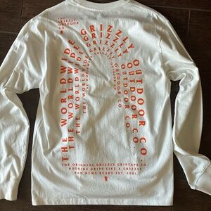 Men’s Grizzly long sleeve shirt. Size medium. Never worn and brand new. No tags.